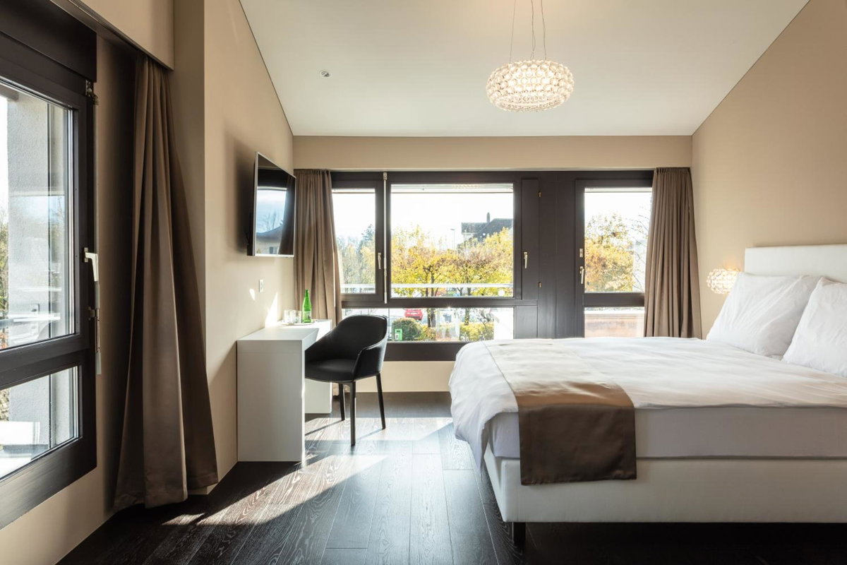 Hotel Lo! im Kreuz Jona, Switzerland