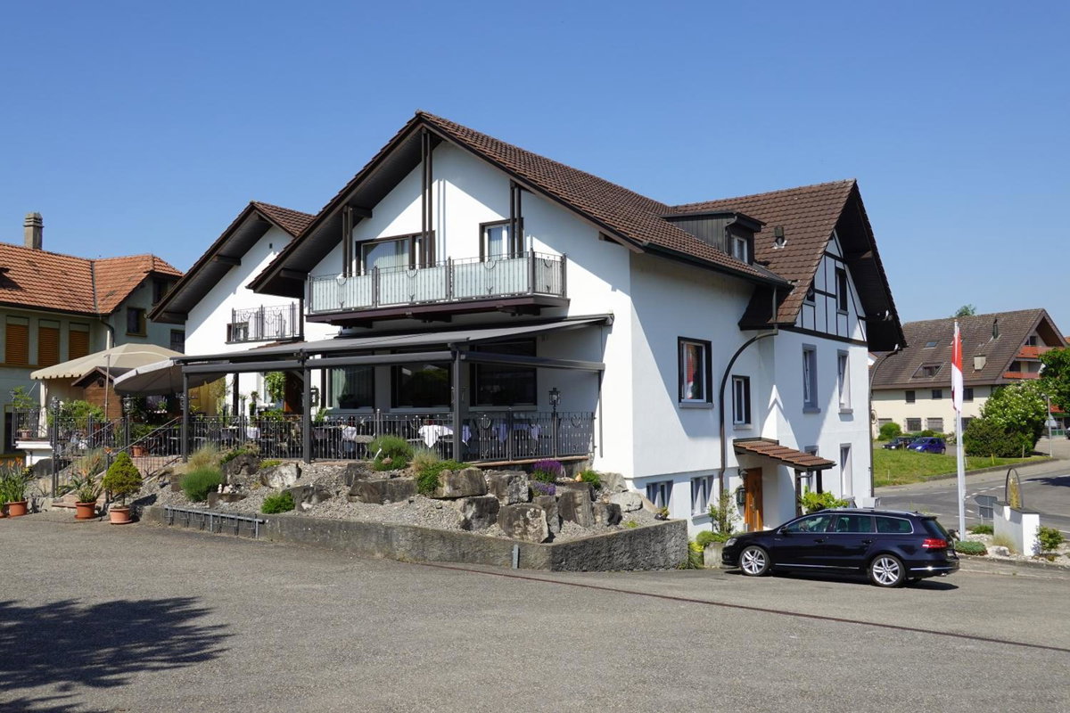 Hotel · Gasthof Sonne, Horriwil
