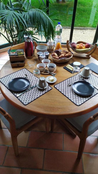 Guest House La Sereine, Romanel, Switzerland