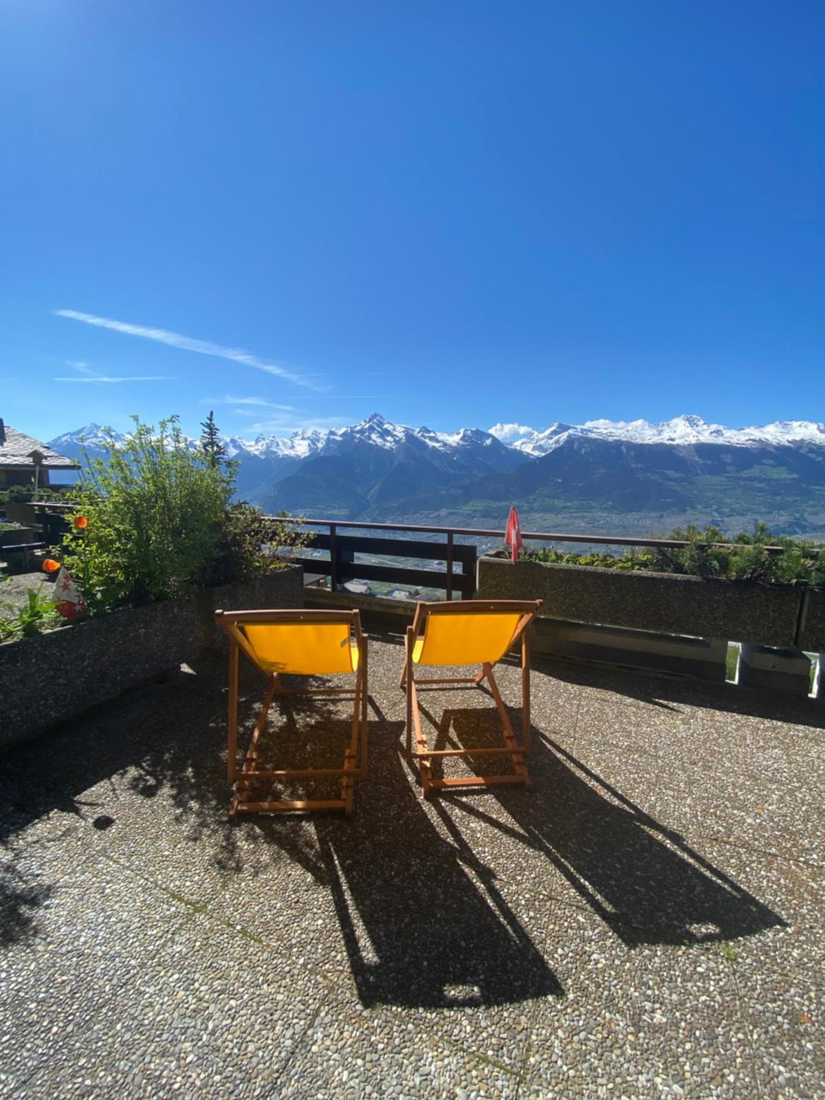 Hotel · Studios Bellevue 1 et 2, ski lift 150m, Veysonnaz