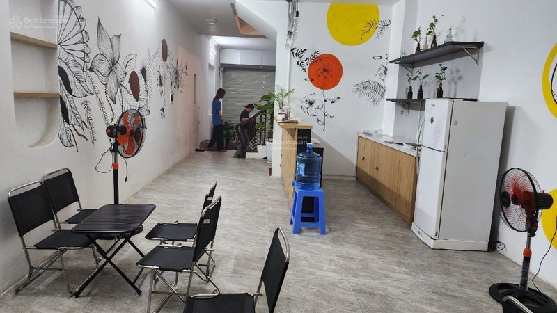 Haus zu vermieten in Hanoi, Vietnam · Tay Ho District · 1 Zimmer, 1 Bad