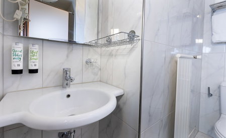 Hotel Linde 24h Self Check-in, Baden, Switzerland