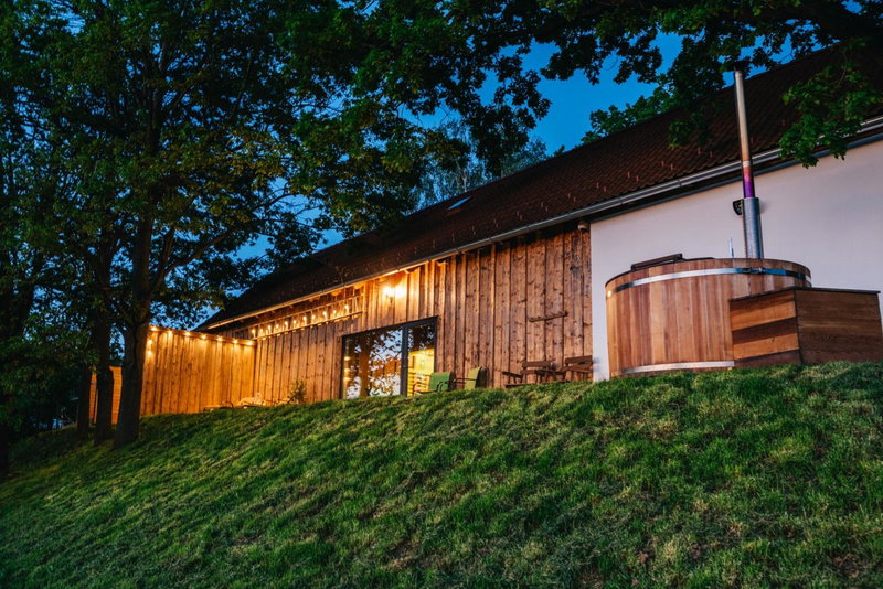 Andělský Dvůr, Světce, Czechia