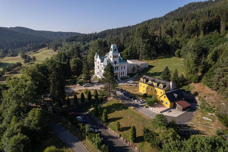 Hotel U Zámečku Cihelny, Karlovy Vary, Czechia