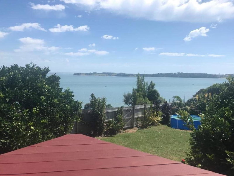 Studio with water views, Omokoroa, New Zealand