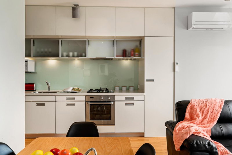 Modern Executive Living in Pounamu - 16, Queenstown, New Zealand