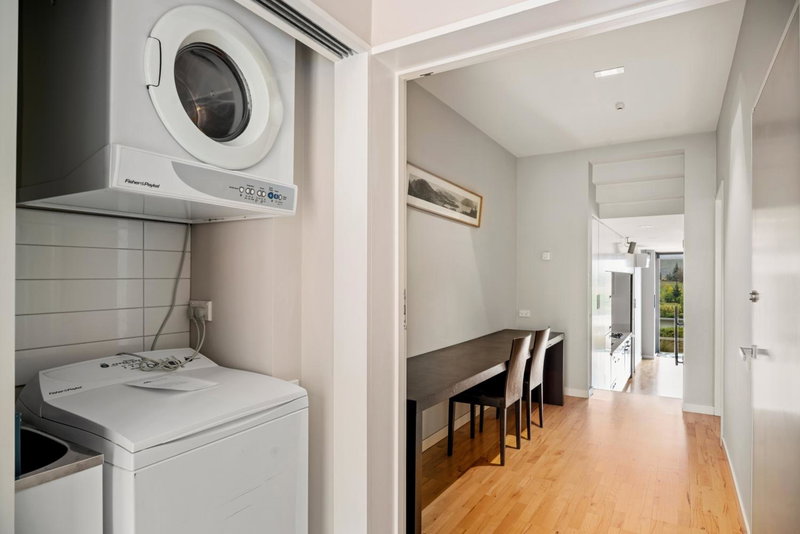 Modern Executive Living in Pounamu - 16, Queenstown, New Zealand