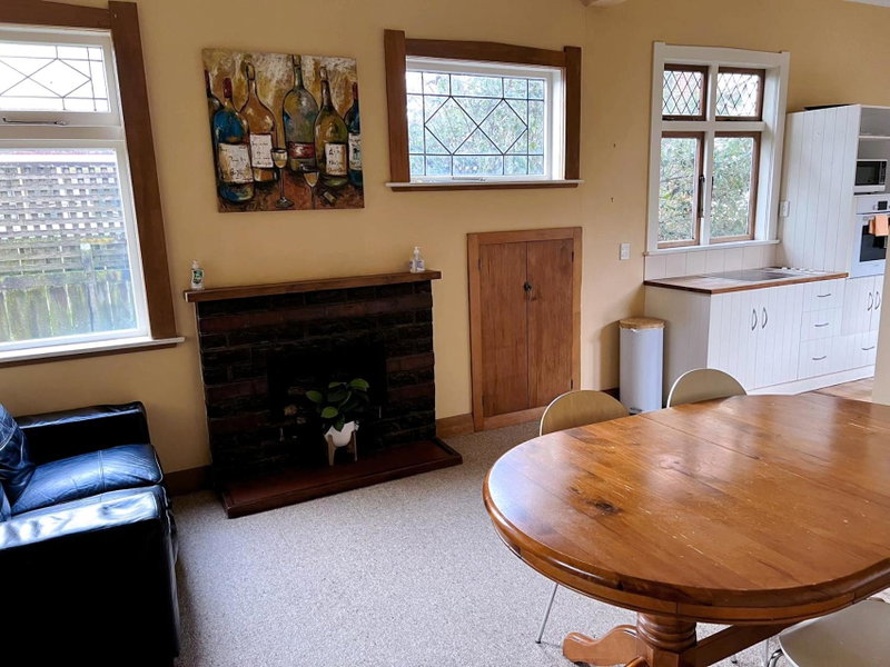 NO PARTY ALLOWED, Peaceful, Spacious, central Petone, free unlimited Fibre Wi-Fi & free parking, Lower Hutt, New Zealand