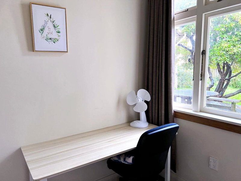 NO PARTY ALLOWED, Peaceful, Spacious, central Petone, free unlimited Fibre Wi-Fi & free parking, Lower Hutt, New Zealand