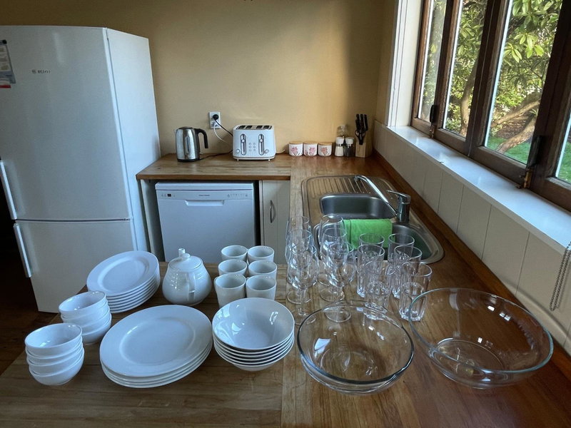 NO PARTY ALLOWED, Peaceful, Spacious, central Petone, free unlimited Fibre Wi-Fi & free parking, Lower Hutt, New Zealand