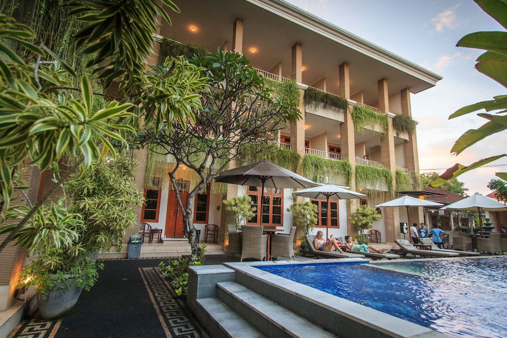 Pondok Anyar Inn, Indonesia