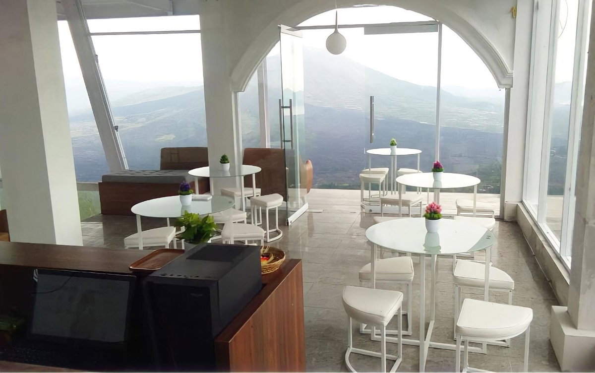 Devanora Hotel & Resto, Indonesia