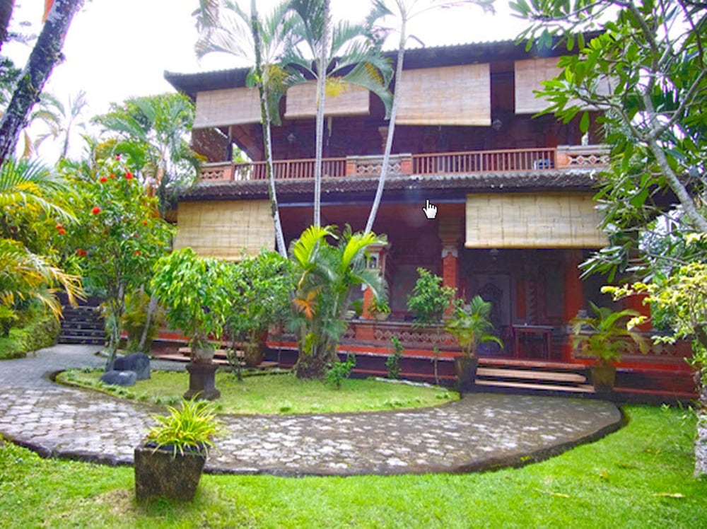 Okawati Hotel, Indonesia