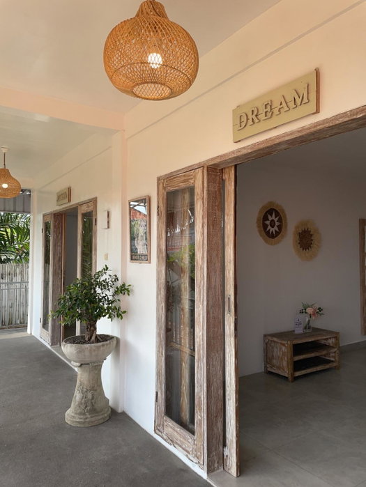 Villa Piece Of Peace private 3BR with large pool and garden, Canggu, Indonesia