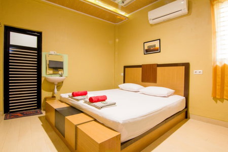 Yani Homestay, Padang, Indonesia