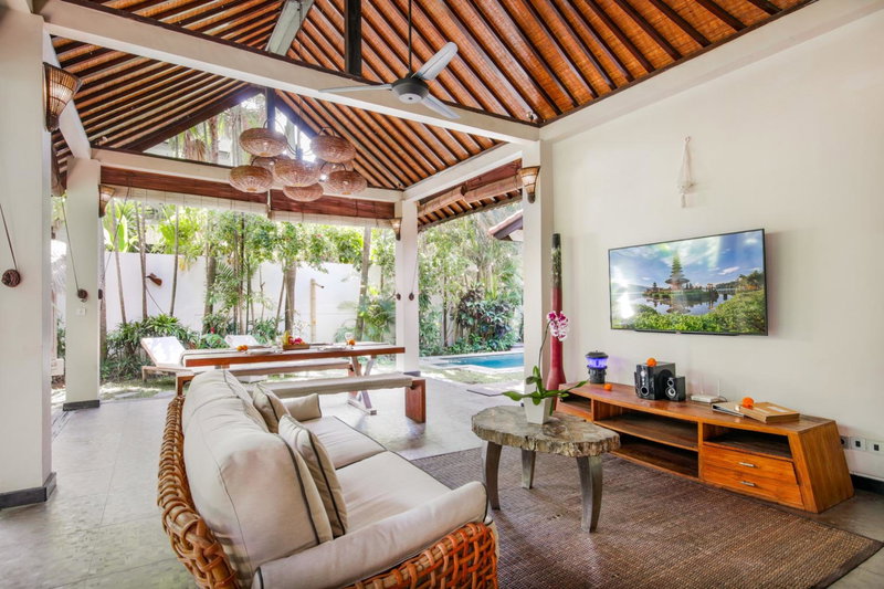 Villa Koala, 2BR Private Pool Villa near Seminyak Best Nightlife and W, Seminyak, Indonesia