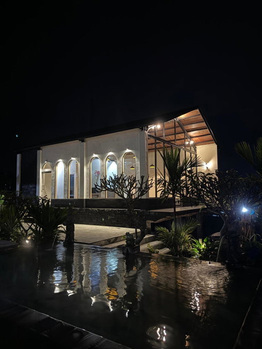 Batur Pyramid Guesthouse, Kintamani, Indonesia