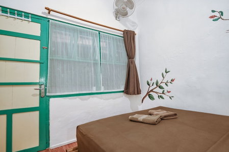 Snooze Guesthouse Yogyakarta - Hostel, Yogyakarta, Indonesia