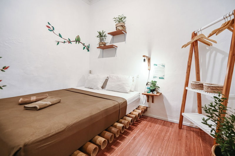 Snooze Guesthouse Yogyakarta - Hostel, Yogyakarta, Indonesia