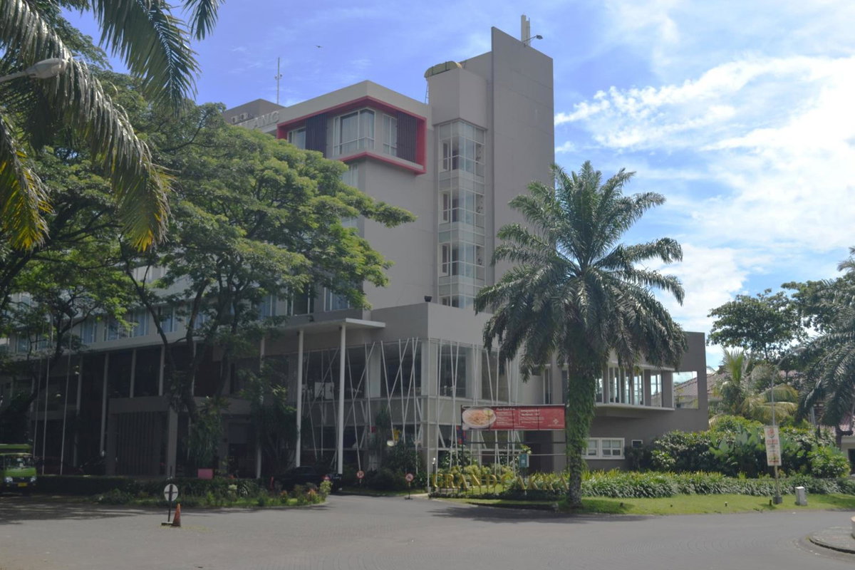 Grand Cakra Hotel Malang, Индонезия