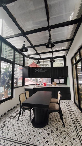 Haus zu vermieten in Hanoi, Vietnam · Cau Giay District · 1 Zimmer, 1 Bad
