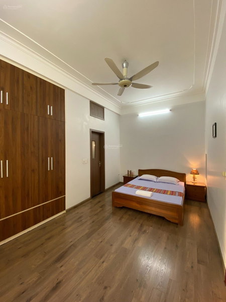 Haus zu vermieten in Hanoi, Vietnam · Cau Giay District · 1 Zimmer, 1 Bad