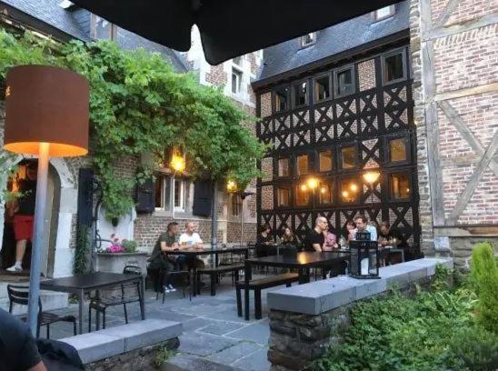 La cave de Nana, Liège, Belgium