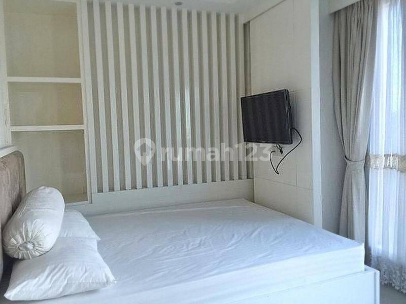 Apartment for rent in Surabaya, Indonesia · 3 rooms, 2 baths