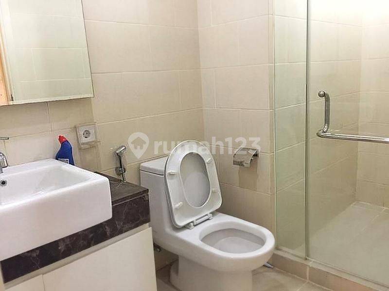 Apartment for rent in Surabaya, Indonesia · 3 rooms, 2 baths