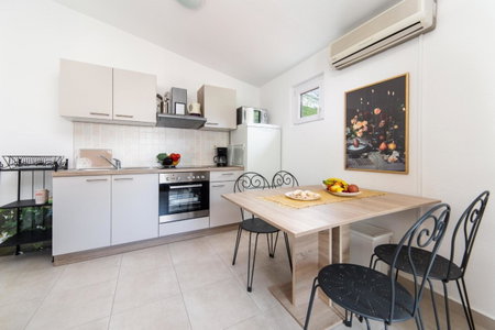 Apartments Divna, Baška Voda, Croatia