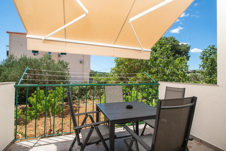Apartment Kiki, Kastel Stafilic, Croatia