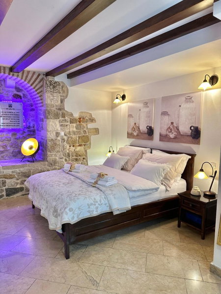 Diocletian Wine studio apartment, Split, Croatia