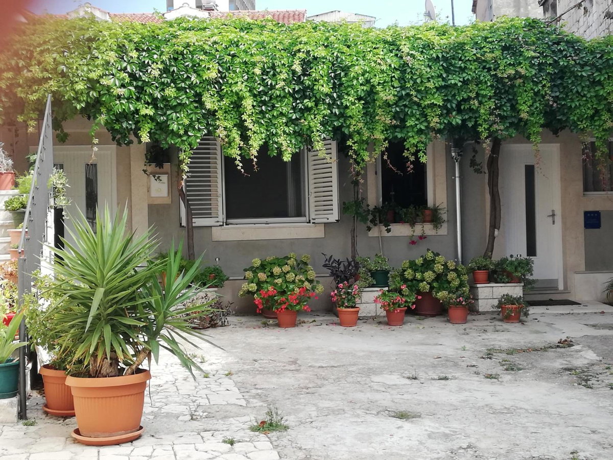 Hotel · Studio Apartman Lenka, Split
