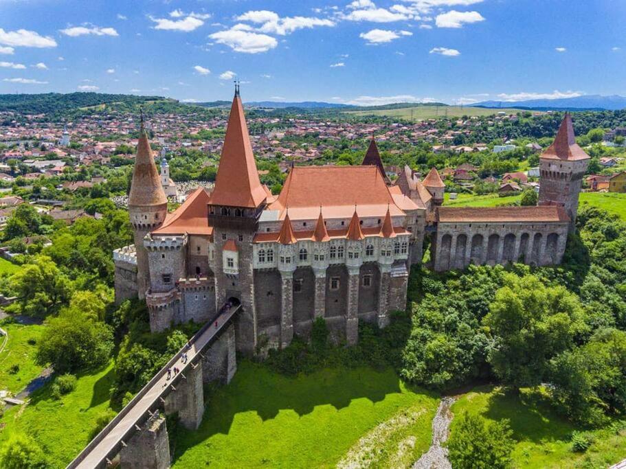 Hotel · Happy place :), Hunedoara