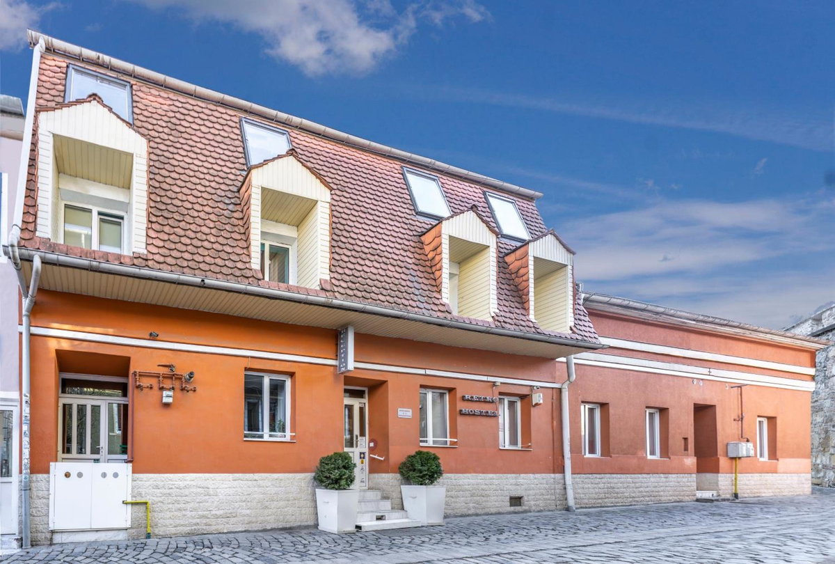 Retro Hostel, Румыния