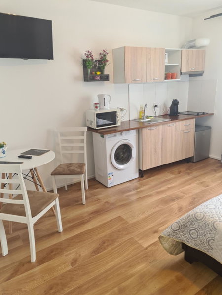 Luca's studio 2 ,Close to Therme Bucharest, Airport Otopeni, Baloteşti, Romania