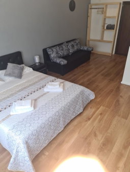 Luca's studio 2 ,Close to Therme Bucharest, Airport Otopeni, Baloteşti, Romania