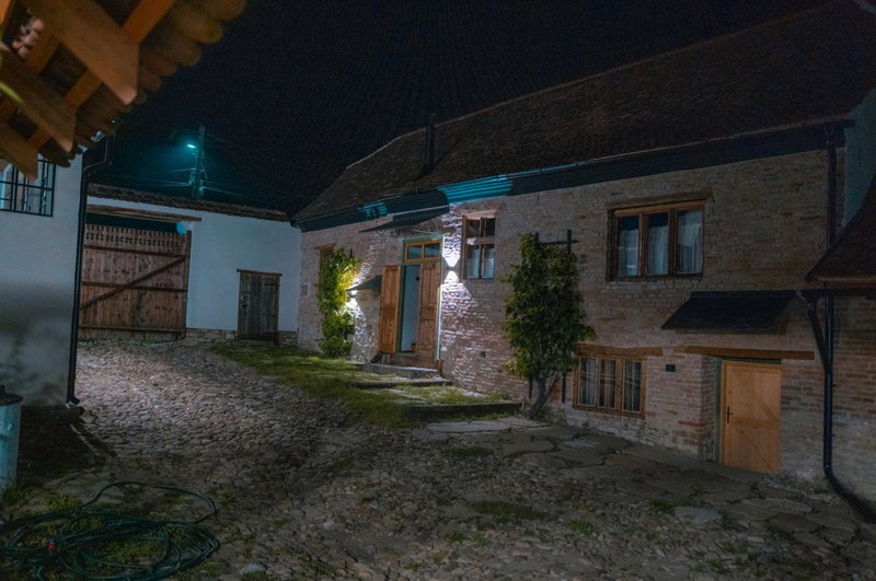 Critz Cross, Criţ, Romania
