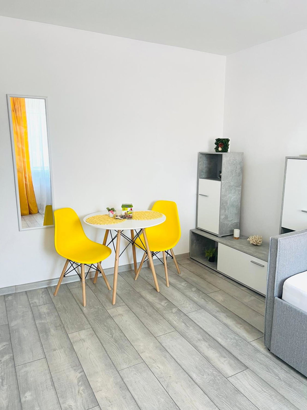 Miha modern and central apartament, Rumanía