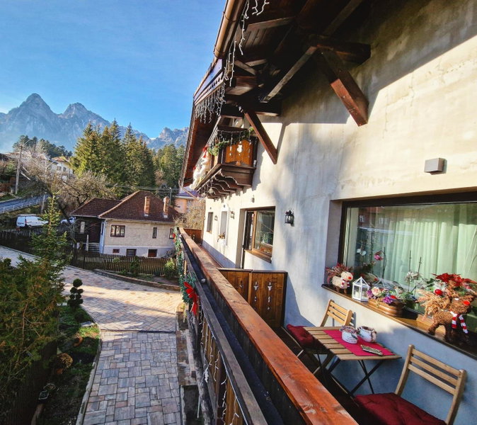 Amor Tirol Bușteni, Buşteni, Romania
