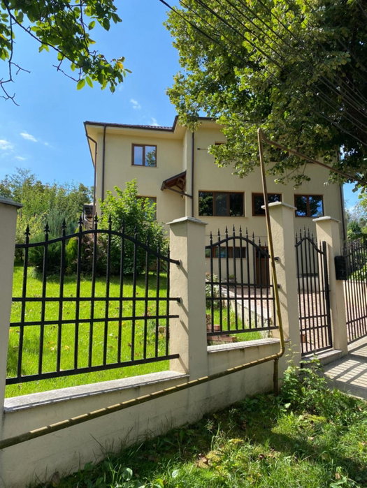 Mi Casa es Tu Casa, Iaşi, Romania