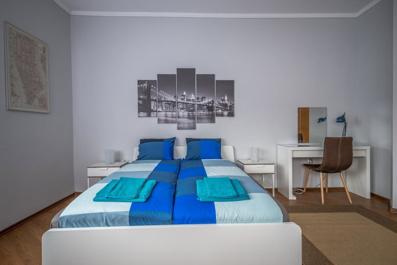 5th Avenue Sofia Two Bedroom, Two Bathroom, Positano Street Suite by Flat Mаnager, Sofia, Bulgaria