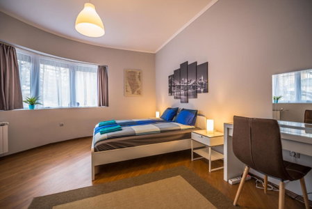 5th Avenue Sofia Two Bedroom, Two Bathroom, Positano Street Suite by Flat Mаnager, Sofia, Bulgaria