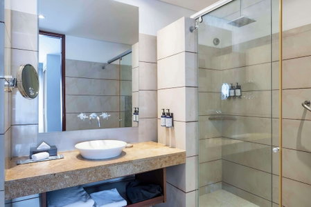 Doubletree By Hilton Bogota Calle 100,Co, Bogotá, Colombia