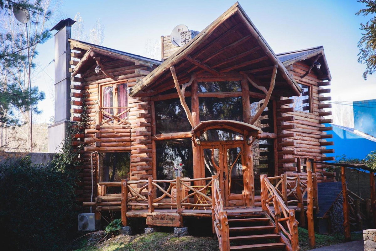 Cabañas Altos del Lago, Argentina