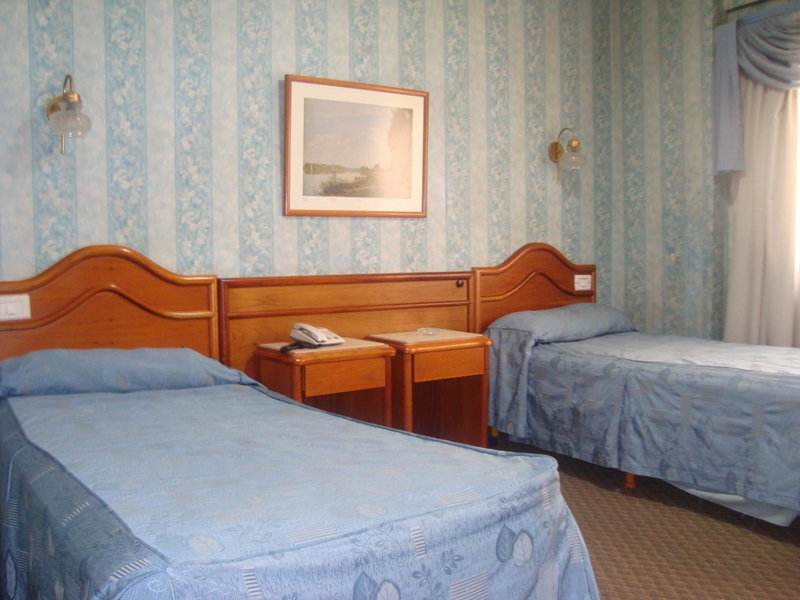 Hotel Luey, Buenos Aires, Argentina