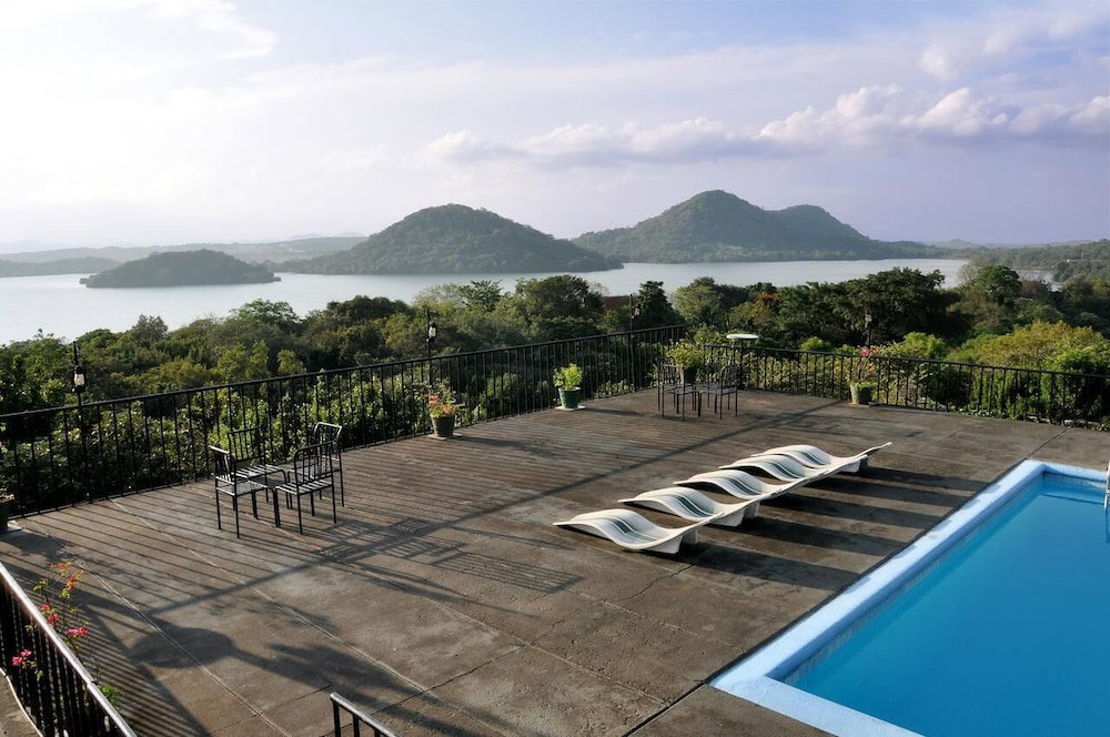 Giritale Hotel, Sri Lanka