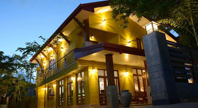 Inlak Garden Hotel, Negombo, Sri Lanka