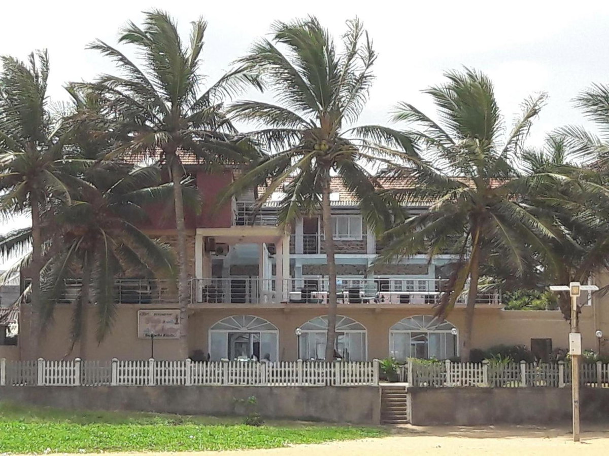 Oasis Beach Resort, Sri Lanka