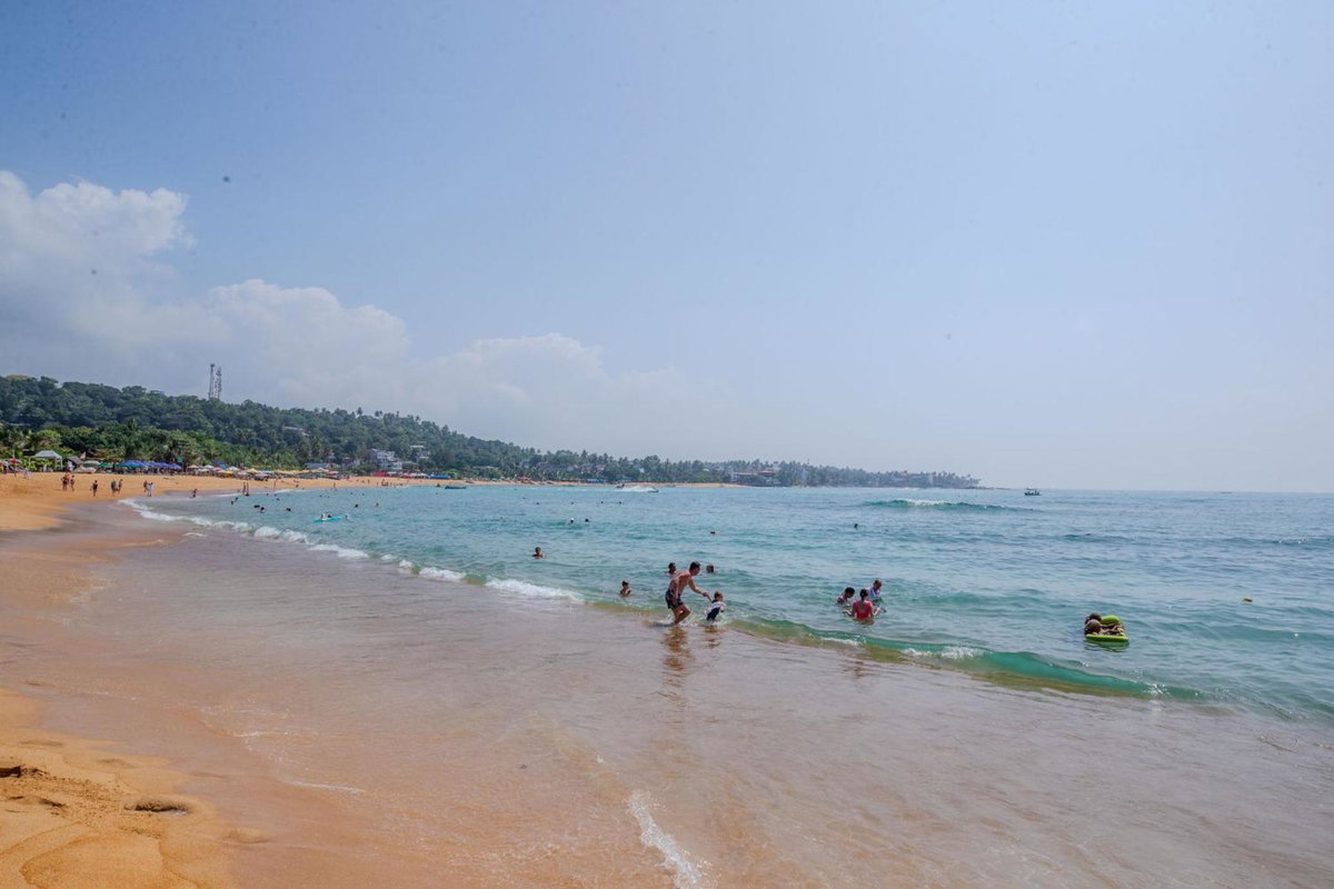 The Waves Unawatuna, Sri Lanka